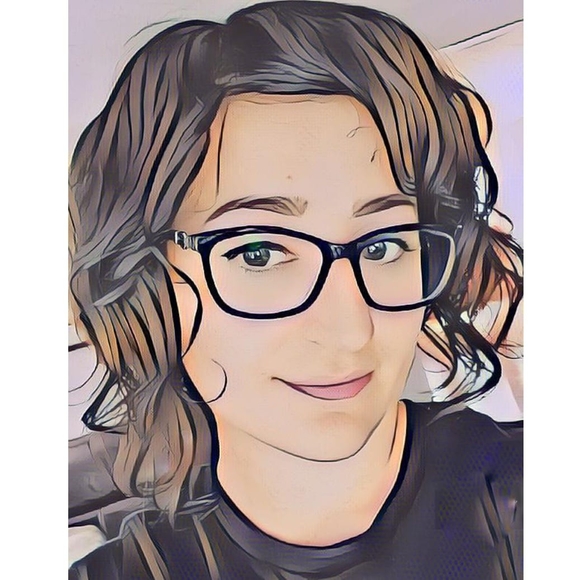 Meet your Posher, Michelle - Picture 1 of 1